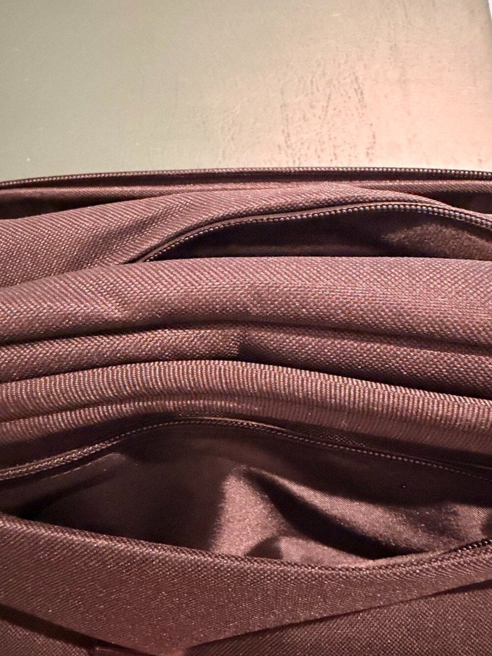 NWOT Comecase Hard Shell Camera Sling Bag DSLR Mirrorless Water Resistant Black - Picture 12 of 13